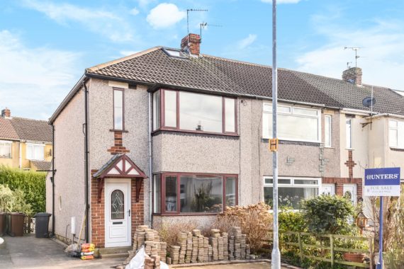 2 Bedroom End of Ter...